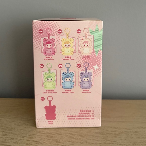 POP MART *NEW* Hacipupu Gummy Bear Blind Box UNOPENED - Picture 2 of 6